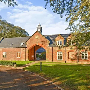Grey Towers Stables 3 Bedroom Set In Private Grounds Middlesbrough